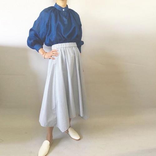 ハンドメイド　ふわふわブラウス 花刺繍レースが可愛らしいふんわりブラウス。レディース