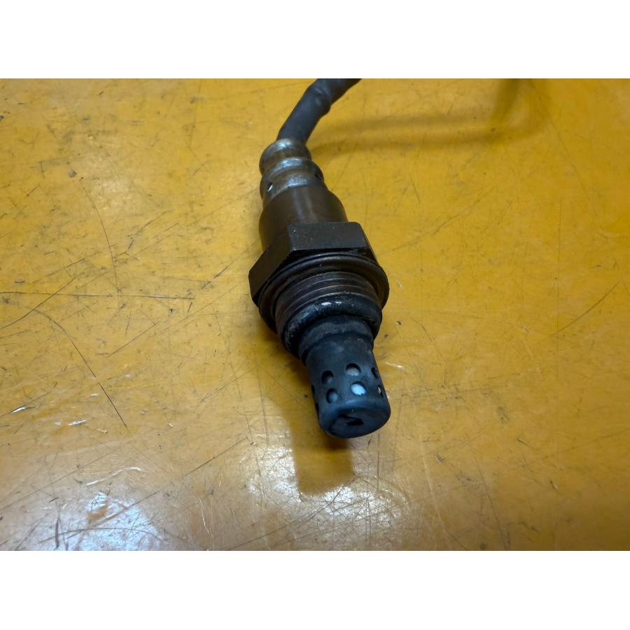 送料無料!!】[ZE 30824]スズキ SUZUKI バーグマン200 CH41A-700 O2