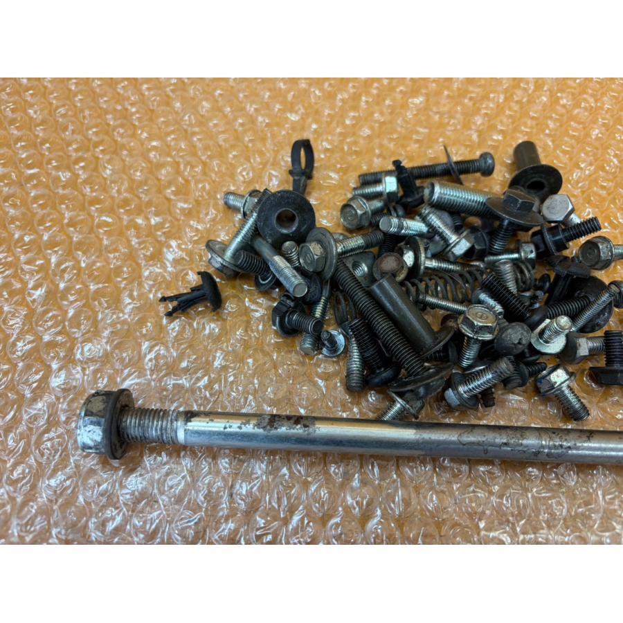 送料無料!!】[ZP 31349]@ホンダ HONDA Today トゥデイ AF67-113 ネジ