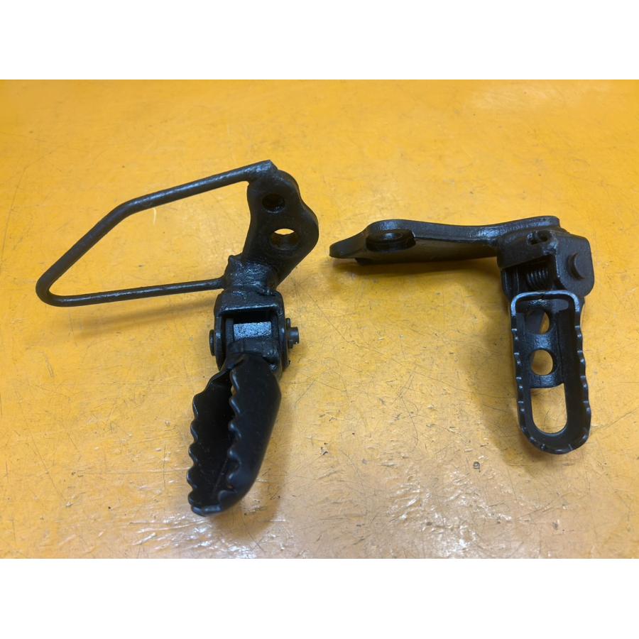 送料無料!!】[ZY 31820]@ヤマハ YAMAHA TW200 2JL-047 メインステップ