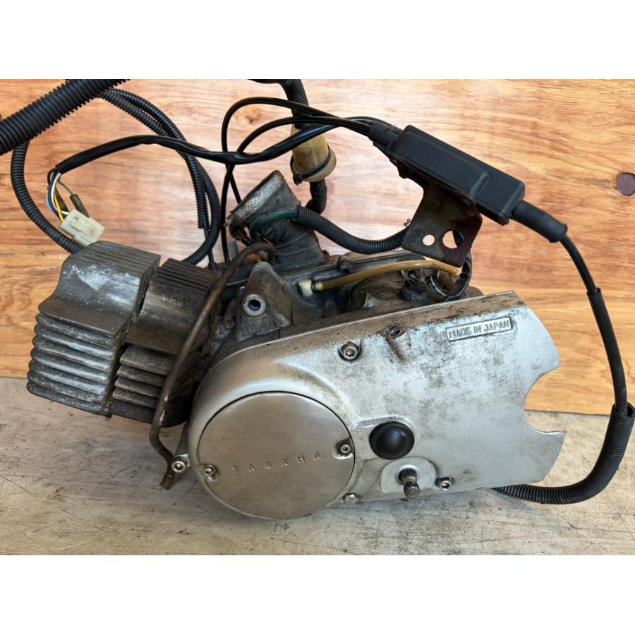中古使った口紅 送料無料!!】[AAJ 32344]ヤマハ YAMAHA YB-1 F5B-925 エンジン本体 F5B