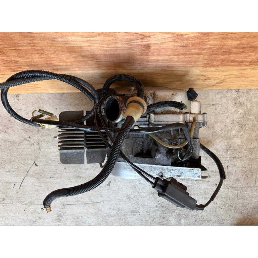 中古使った口紅 送料無料!!】[AAJ 32344]ヤマハ YAMAHA YB-1 F5B-925 エンジン本体 F5B