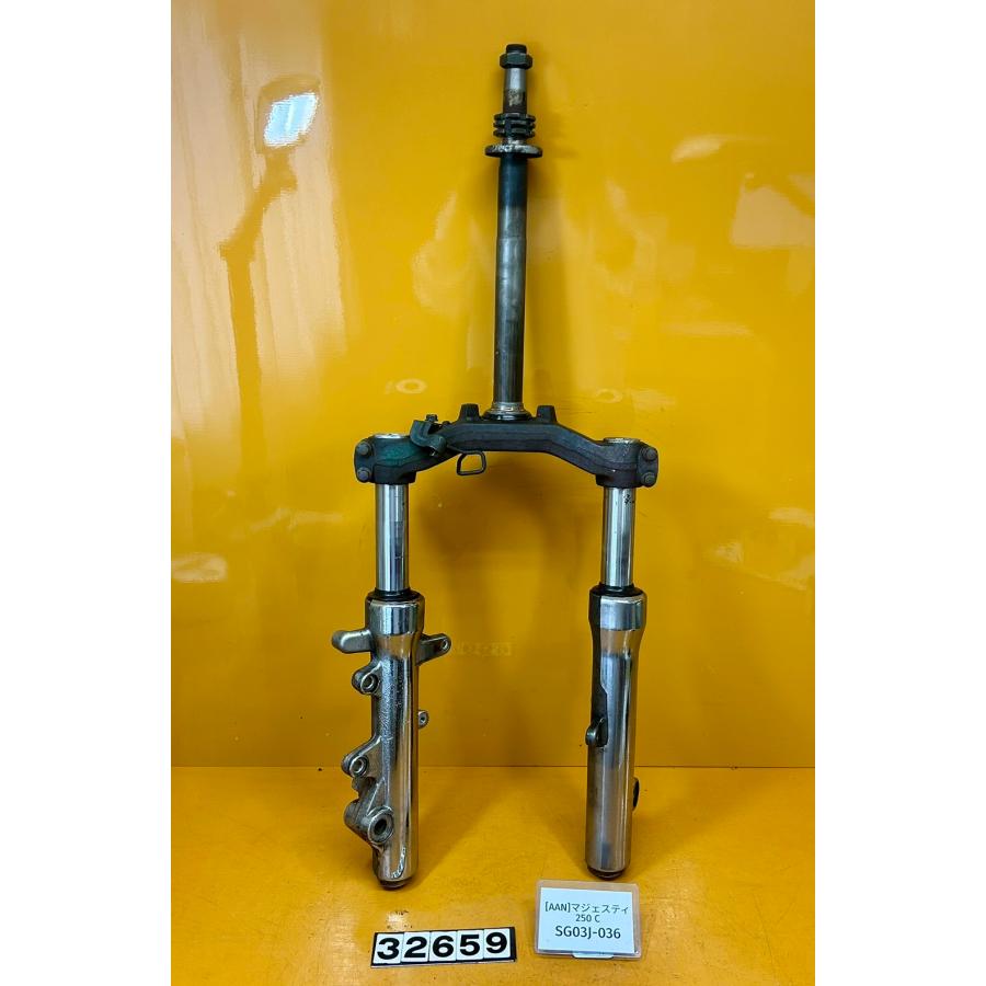 送料無料!!】[AAN 32659]ヤマハ YAMAHA マジェスティ250C SG03J-036