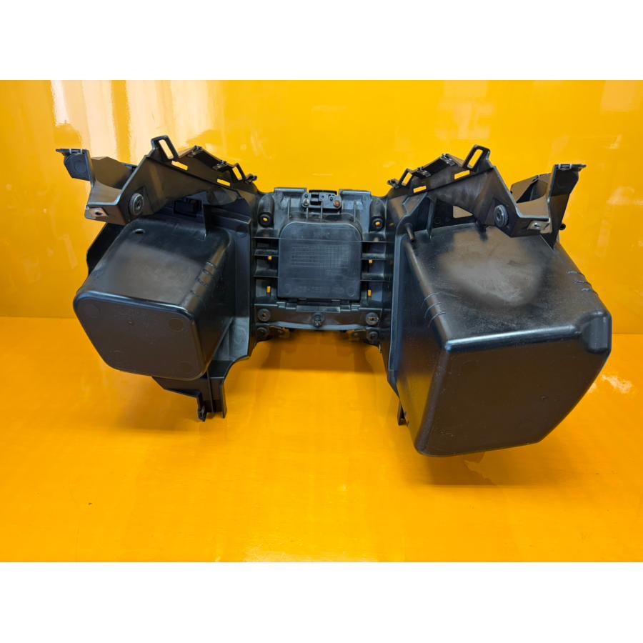 送料無料!!】[AAU 32992]@ヤマハ YAMAHA マジェスティ250 SG20J-008