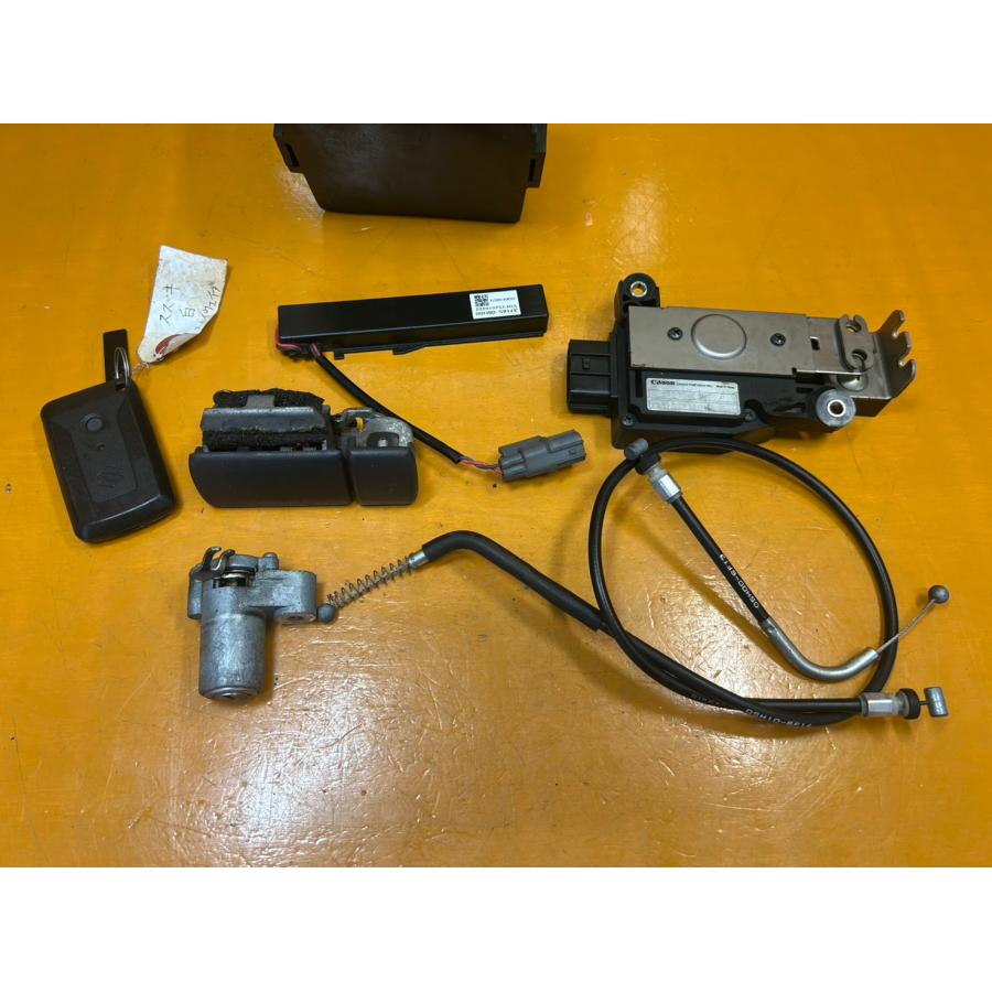 送料無料!!】[ACB 34798]@スズキ SUZUKI スカイウェイブ250 CJ44A-105