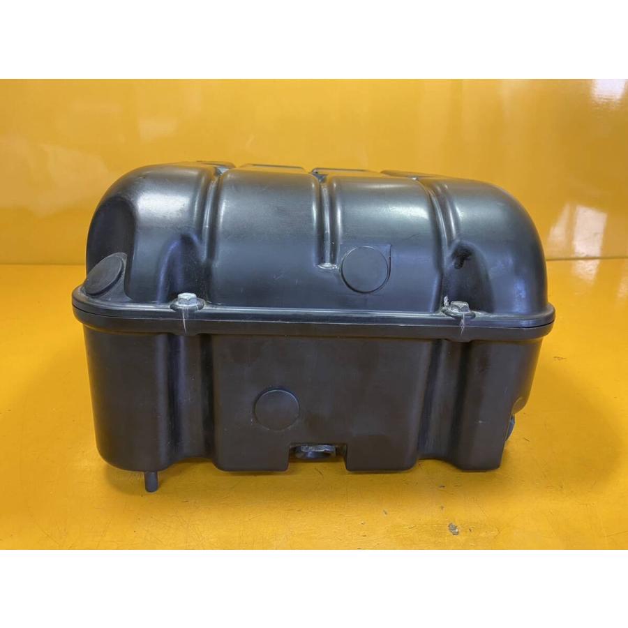 送料無料】[SZ 53877]カワサキ ZZR1100 ZXT10D エアクリーナーボックス