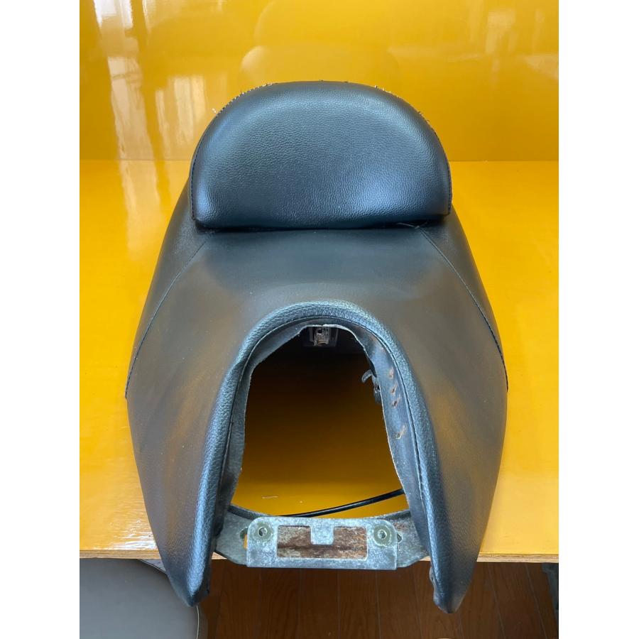 送料無料!!】[VZ 60011]ヤマハ YAMAHA マジェスティ125 5CA シート