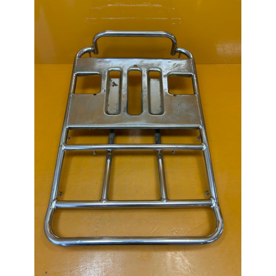 【送料無料!!】75337 中古 HONDA ホンダ スーパーカブ プレスカブ C50 AA01 リアキャリア 荷台 大型 ロング 錆ありの画像