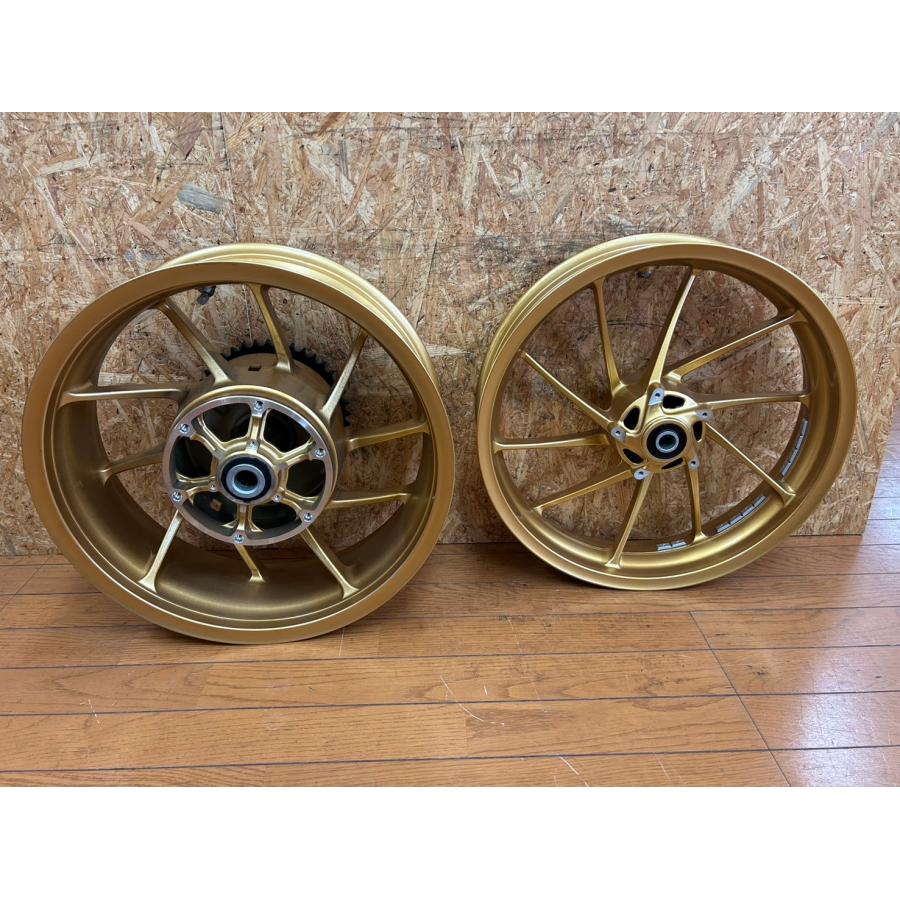 送料無料!!】75672 中古 HONDA ホンダ CB1300SF SB SC54 ゴールド