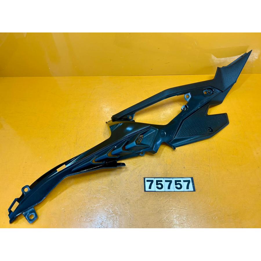 送料無料!!】75757 中古 KAWASAKI カワサキ ZX-25R サイドカウル