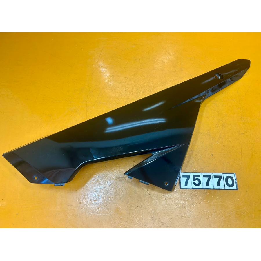 送料無料!!】75770 中古 KAWASAKI カワサキ ZX6R カウル カバー 爪折れ