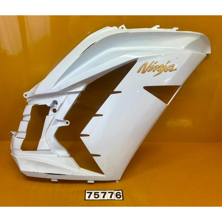 送料無料!!】75776 中古 KAWASAKI カワサキ ZX-14R サイドカウル 右