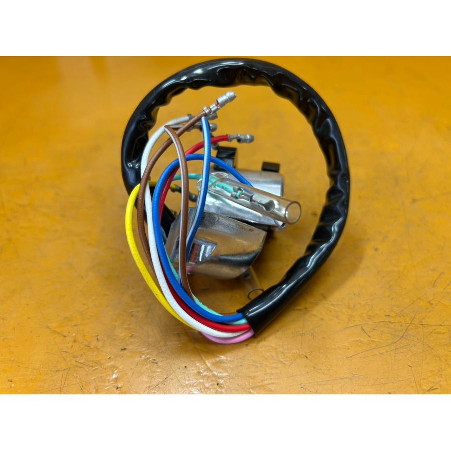 【送料無料!!】75803 新品 HONDA ホンダ スーパーカブC50 AA01 70 90 ハンドルスイッチ 左 35150-086-721の画像