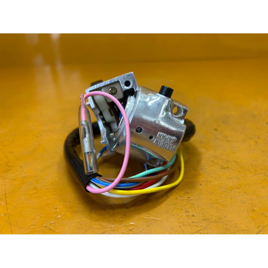 【送料無料!!】75803 新品 HONDA ホンダ スーパーカブC50 AA01 70 90 ハンドルスイッチ 左 35150-086-721の画像