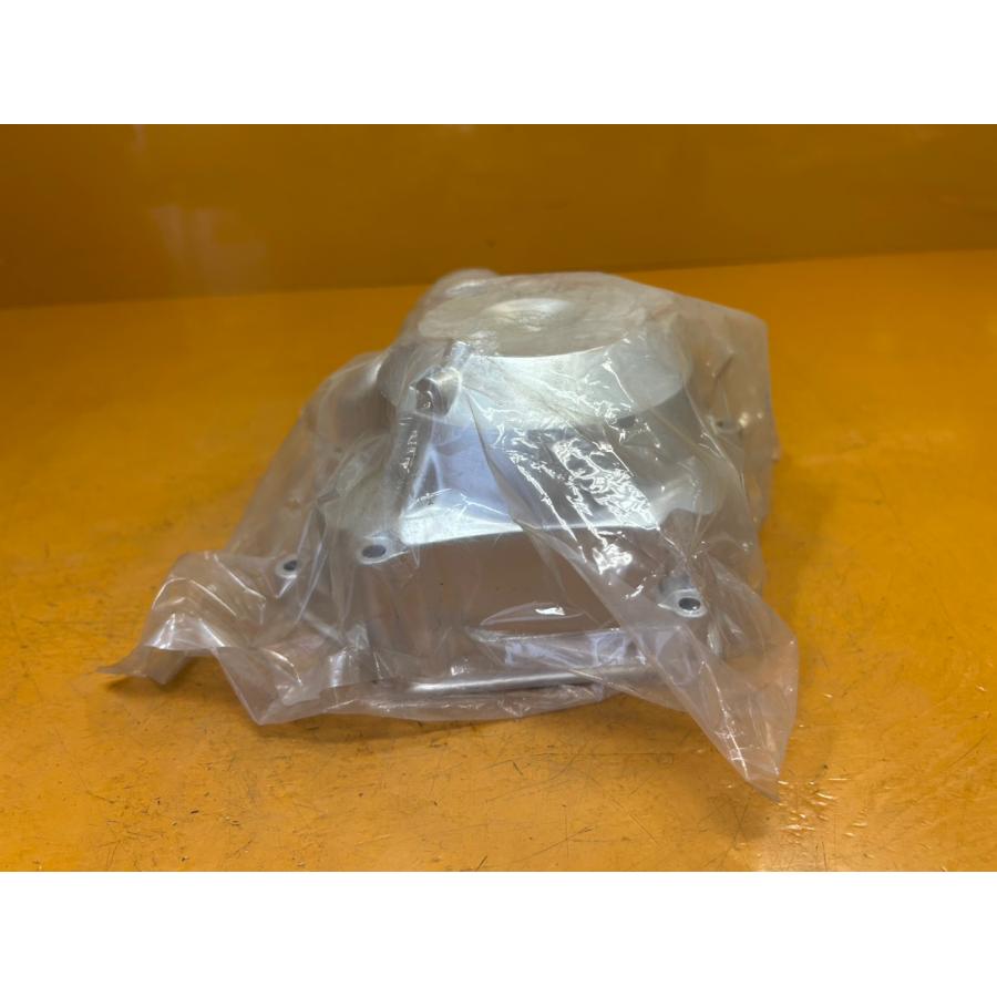 【送料無料!!】75824 新品 HONDA ホンダ スーパーカブ プレスカブ AA01 C50 クランクケース カバー 右 11330-GB4-680の画像