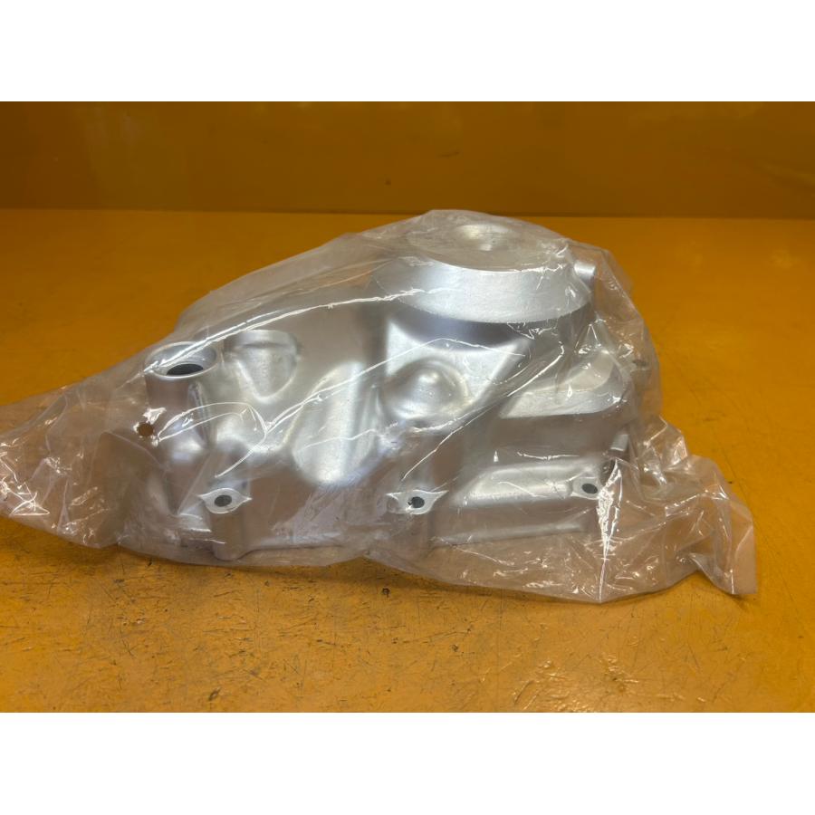 【送料無料!!】75824 新品 HONDA ホンダ スーパーカブ プレスカブ AA01 C50 クランクケース カバー 右 11330-GB4-680の画像