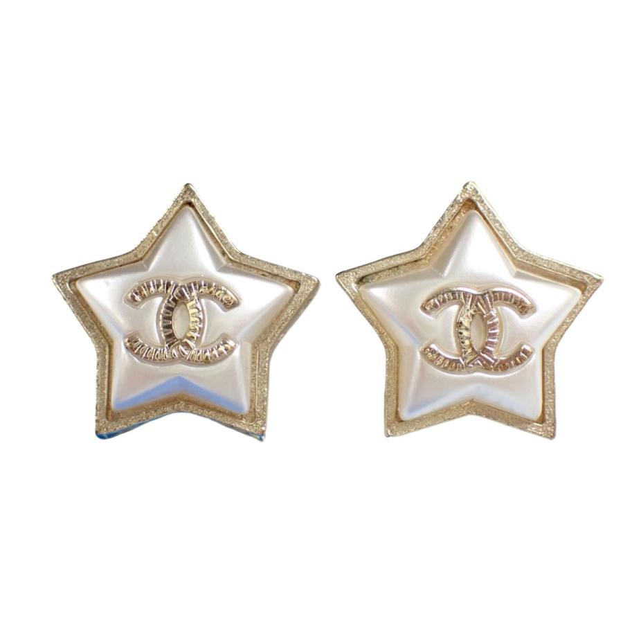 CHANEL（シャネル） ピアス 秋冬コレクション ココマーク 星ピアス 
