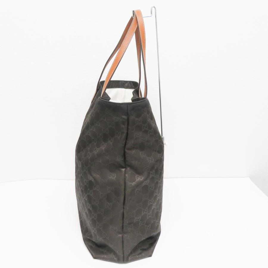 GUCCI グッチ　トートバッグ　ナイロン　GG柄　ブラウン　茶色　肩がけ GUCCI グッチ GG柄 トートバッグ 肩掛け ショルダーバッグ