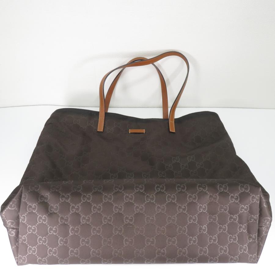 GUCCI グッチ　トートバッグ　ナイロン　GG柄　ブラウン　茶色　肩がけ GUCCI グッチ GG柄 トートバッグ 肩掛け ショルダーバッグ