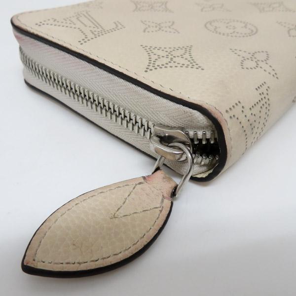 LOUIS VUITTON ルイヴィトン マヒナ レザー ジッピーウォレット