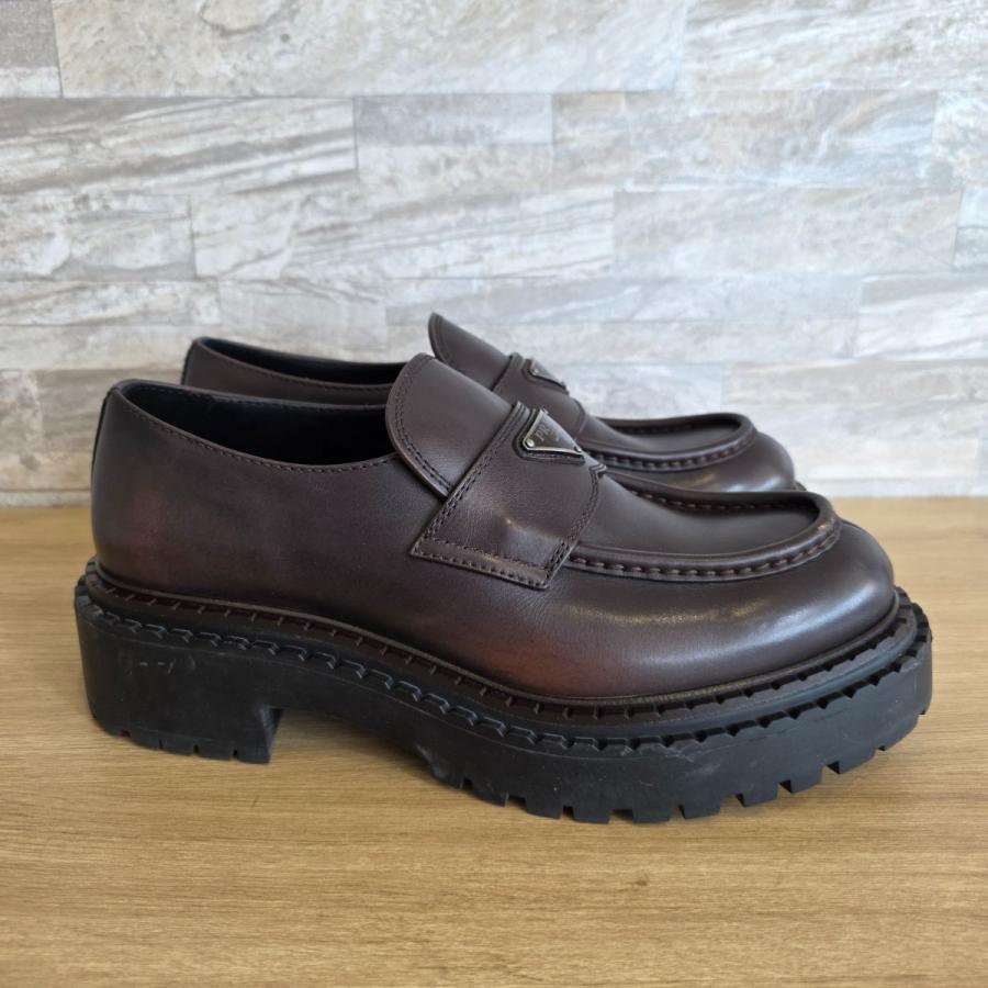 【値下げ】PRADA プラダ 25SS ダメージ加工 ラバーソール トライアングルロゴ 三角ロゴ 厚底 8 27ｃｍ ローファー ダブルチョコレート 中古_4