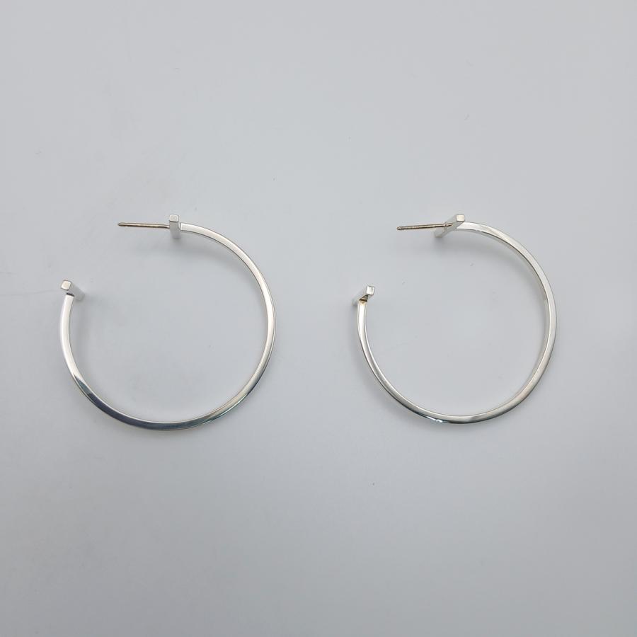 【美品】Tfifany ティファニー Tワイヤー フープ ピアス シルバー925 TIFFANY&Co.（ティファニー） Tワイヤー フープピアス ピアス シルバー