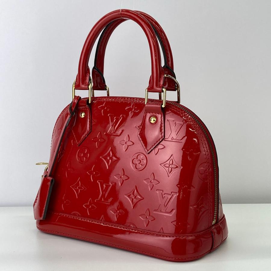 LOUIS VUITTON（ルイ・ヴィトン） アルマBB レッド ショルダーバッグ