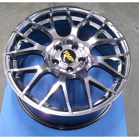 マルカサービス 18インチスタッドレスタイヤホイールセット新品 1台分