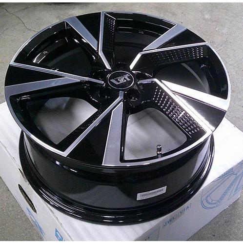 ICE ASIMMETRICO 18インチスタッドレスタイヤホイールセット新品4本