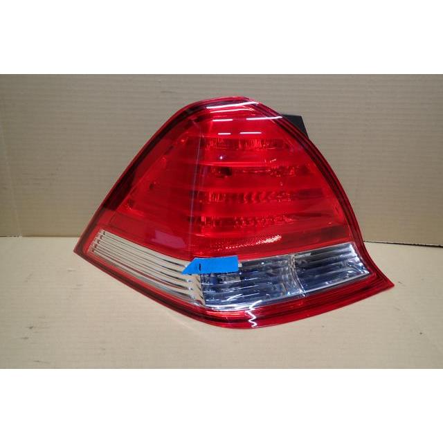 ホンダ（HONDA） オデッセイ RB1 左テールランプ STANLEY P3882 33503 