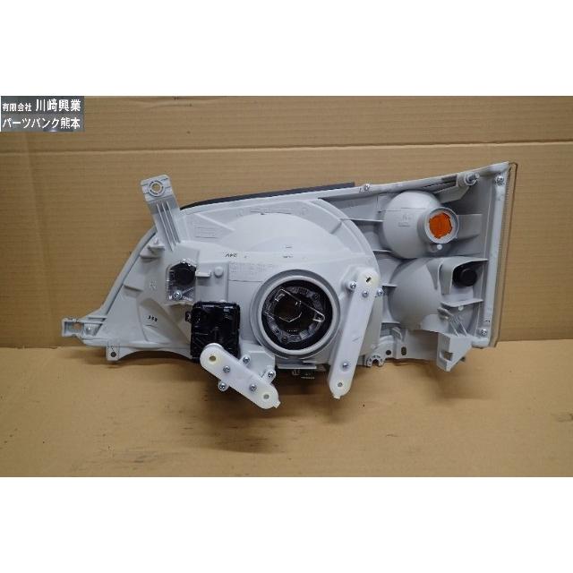 日野自動車 デュトロ XZU620T 右ヘッドランプ 右ライト KOITO 100