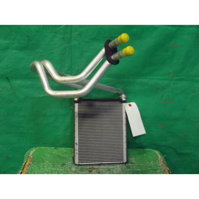 トヨタ（TOYOTA） ウィッシュ UA-ZNE10G ヒーターコア 87107-21010