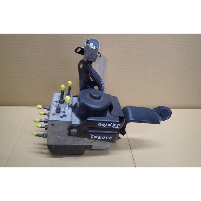 ２４個セット 2015 Toyota Corolla Anti Lock Brake Module ABS Pump W/o Sport OEM