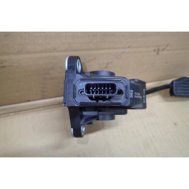 ホンダ（HONDA） フィットシャトル DAA-GP2 アクセルペダル TF0-J0