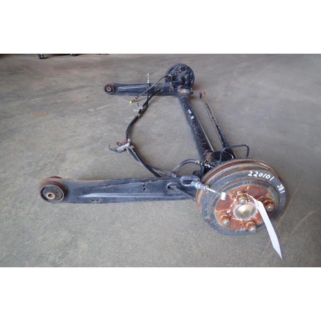 ホンダ（HONDA） ライフ JB1 リア アクスルビームASSY 42110-S2K-000