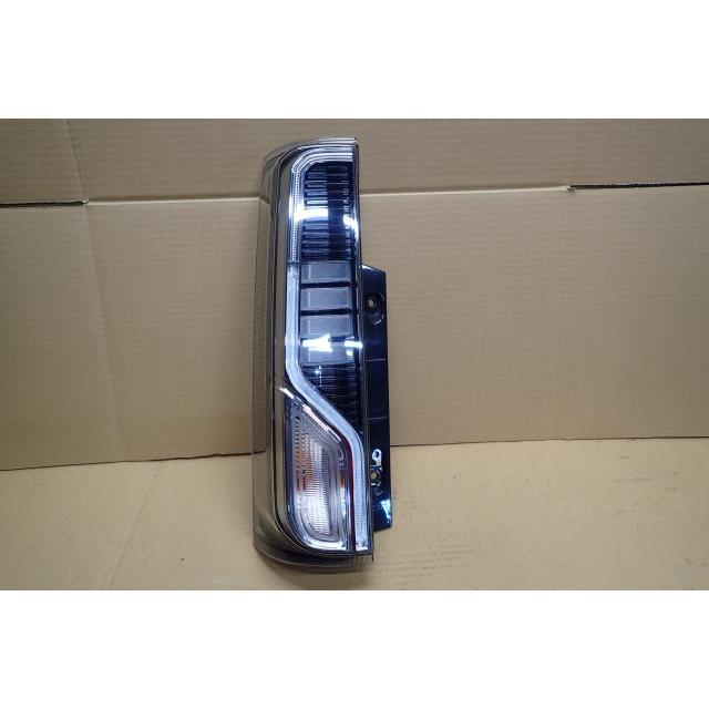 スペーシア MK53S 左テールランプ KOITO 220-5938M 35670-79R51 