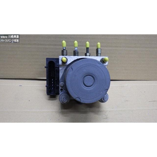 日産（NISSAN） ブルーバードシルフィ QG10 ABSアクチュエーター 