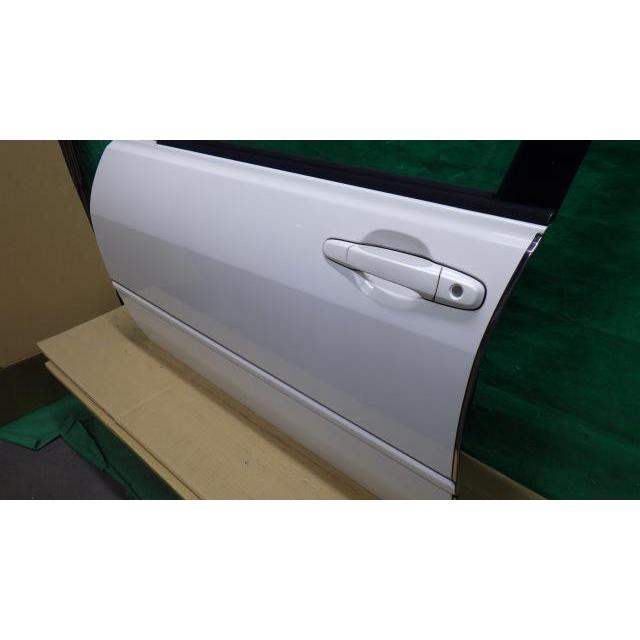 トヨタ アルテッツァ SXE10 左フロント ドアASSY 051 ホワイト
