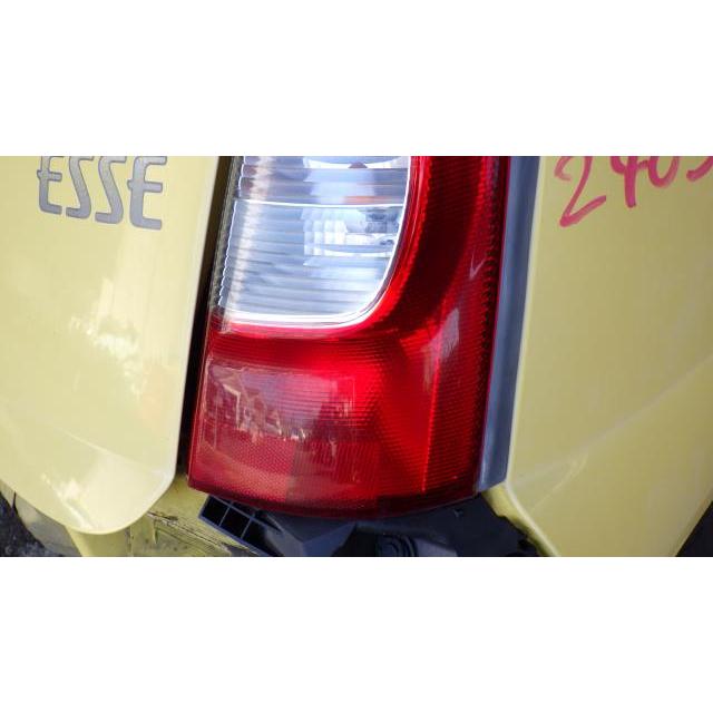 ダイハツ（DAIHATSU） エッセ L235S 右テールランプ TOKAIDENSO 20506