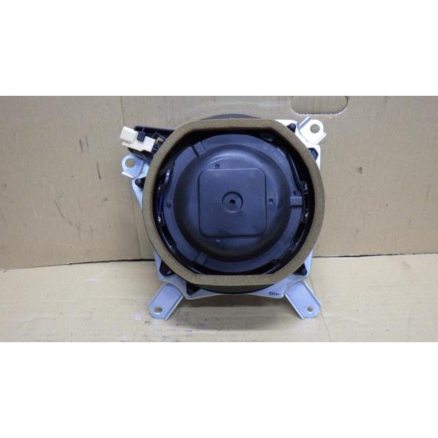 レクサス（LEXUS） IS GSE20 リアセンタースピーカー 86160-53300