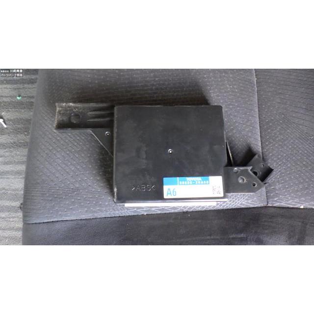 エスティマ DBA-ACR50W エアコンアンプ デンソー 17700-9921 88650