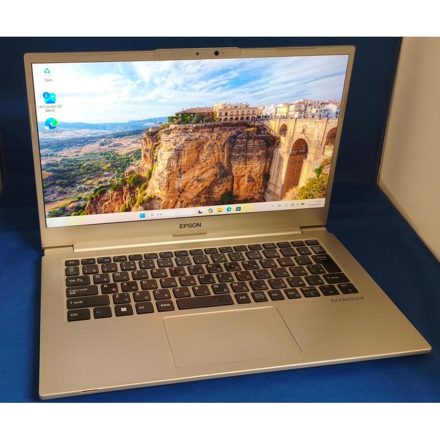 Endeavor EPSON NA710E Core i5-10210U 8GB メモリ 256GB M.2 SSD 14型