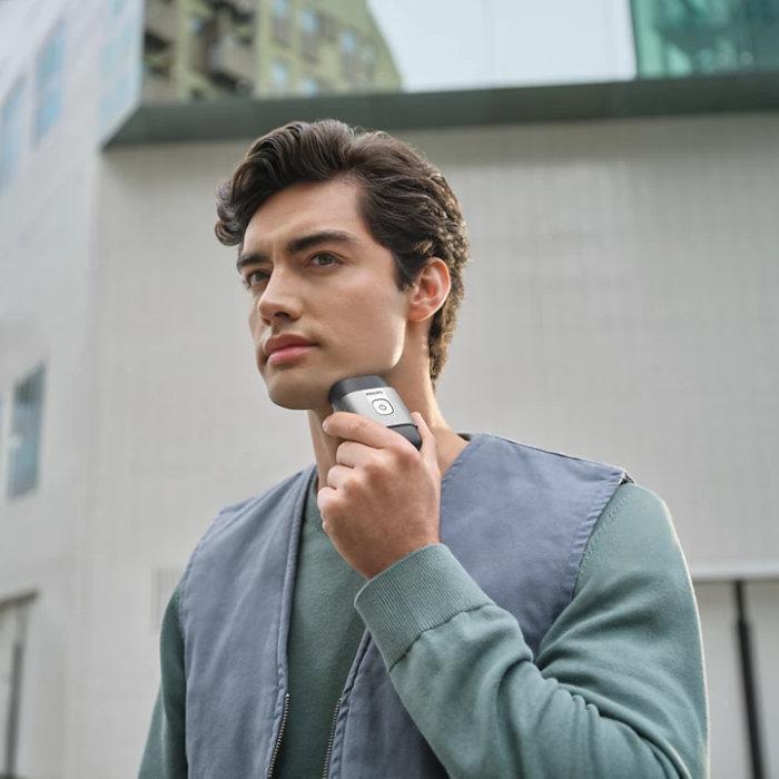 フィリップス コンパクトシェーバー Philips Shaver 500 Series S592/05 回転式シェーバー S592-05 メタリックダークグレー | Philips | 03