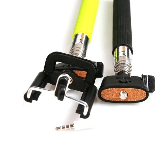 超便利！超人気！スマホ自撮り棒の最新版！イヤホンジャックに挿すだけ