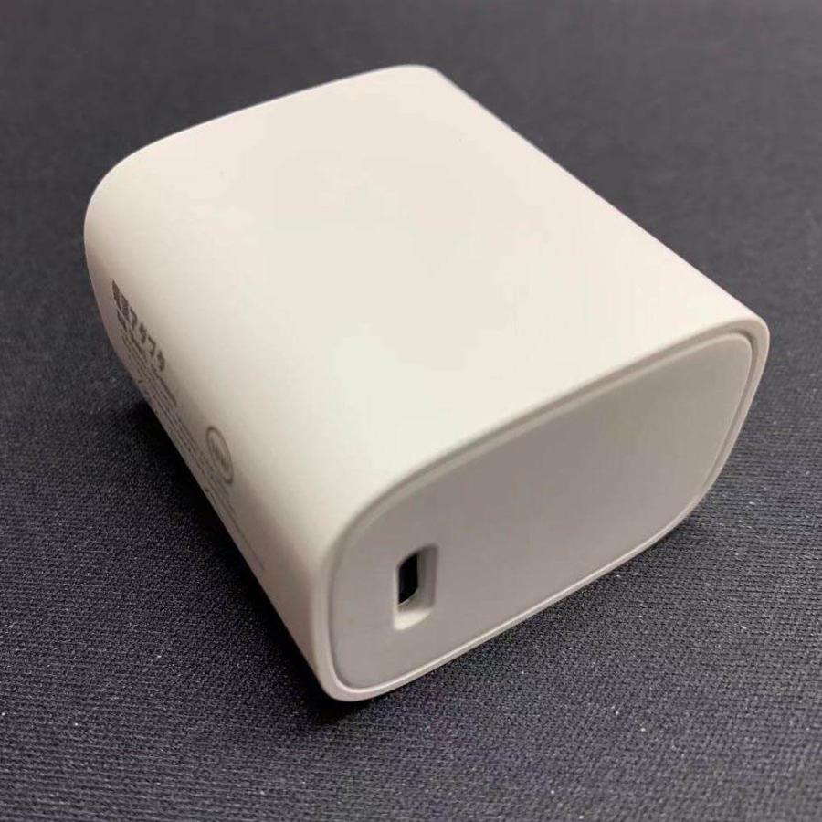 USB-C 急速充電器 アダプタ 18W 最軽量クラス iPhone 12/12 Pro/12Pro
