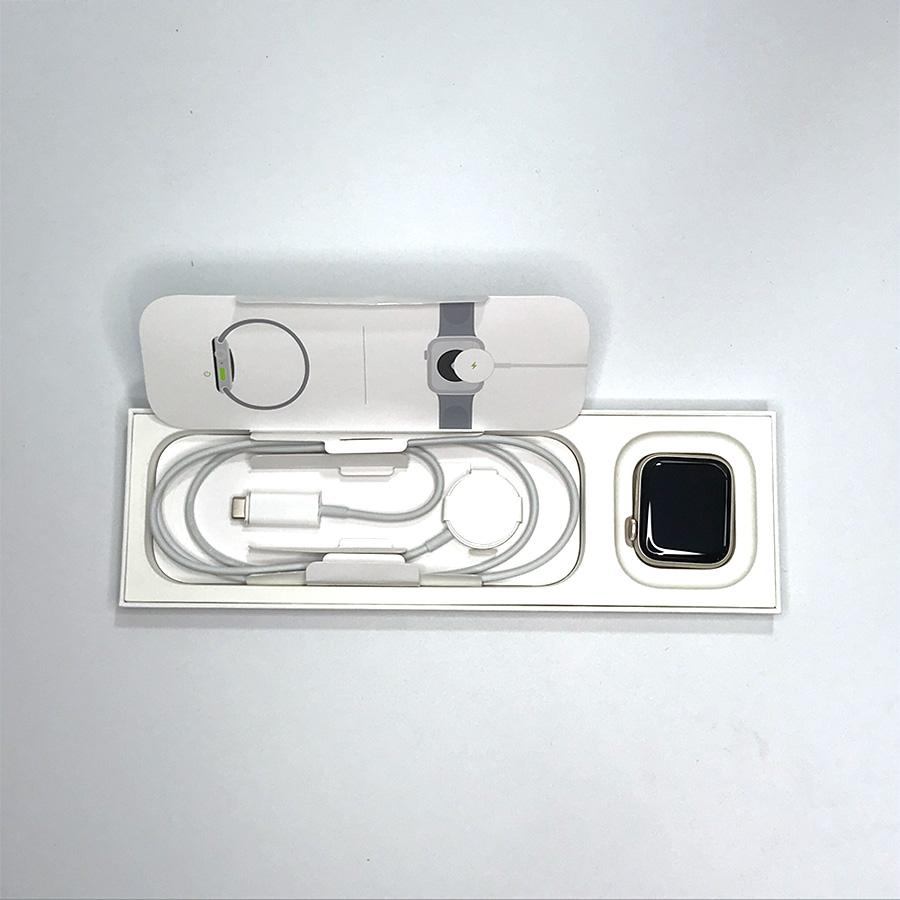 Apple Watch SE（第2世代） SE 第2世代 GPS+Cellularモデル 40mm