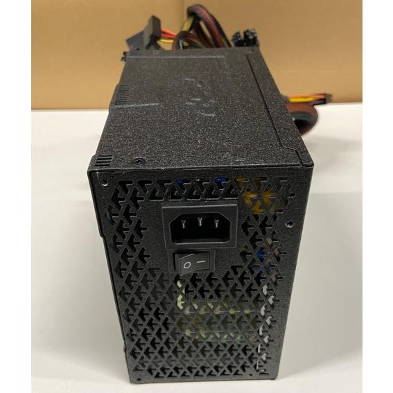 FSP AURUM Sシリーズ 80プラス ゴールド認証取得 独自の ICのチップ
