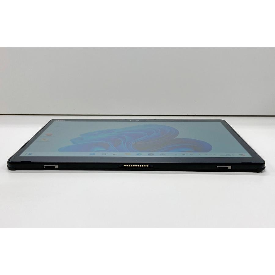 FUJITSU Arrows Tab Q738 Core i3-7130U メモリ4GB SSD256GB