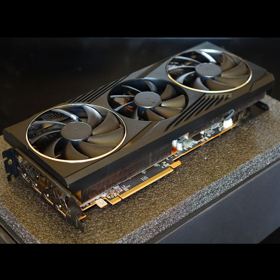 玄人志向 RD-RX6800XT-E16GB/TP（動作確認済） RD-RX6800XT-E16GB/TP | Radeon RX 6800 XT 搭載 グラフィック