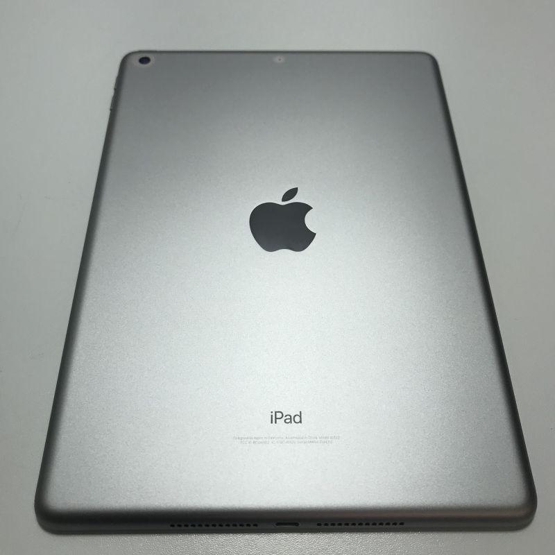 iPad ポイント10倍 Bランク 第5世代 128GB Wi-Fiモデル 2017年モデル